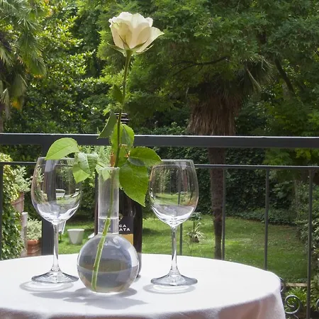 לינה וארוחת בוקר Ai Giardini Di San Vitale 4*