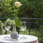 Bed and breakfast Ai Giardini Di San Vitale 4*