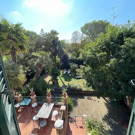 B&B Ai Giardini Di San Vitale 3*