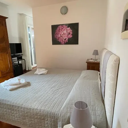 Ai Giardini Di San Vitale 3*