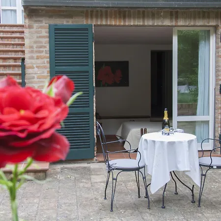 Ai Giardini Di San Vitale 4*