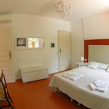 Bed and breakfast Ai Giardini Di San Vitale 4*