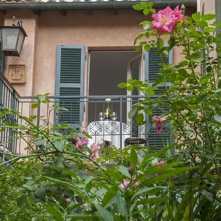 فندق مبيت وإفطار Ai Giardini Di San Vitale 4*