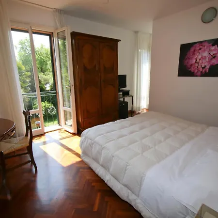 B&B Ai Giardini Di San Vitale 라벤나